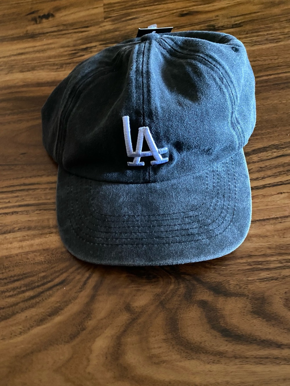 LA Logo Women’s Cap in Charcoal Gray